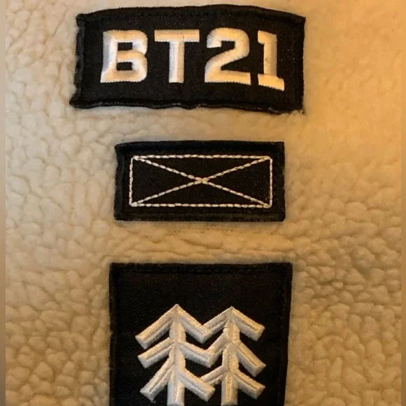 BT21 x Kolon Sport Fleece Jacket Koya RJ Shooky Mang Chimmy Tata Cooky - Picture 3 of 8